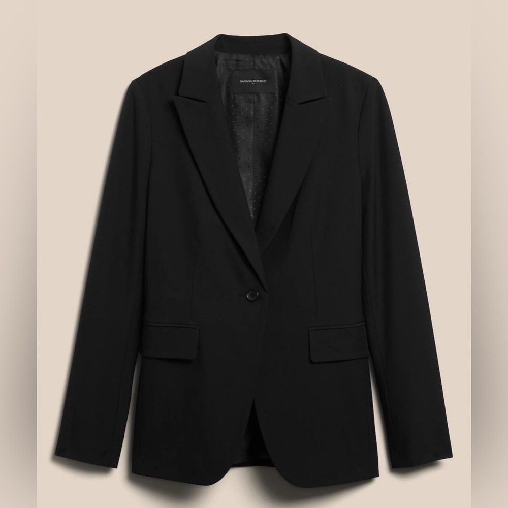 Sculpted Suit Blazer